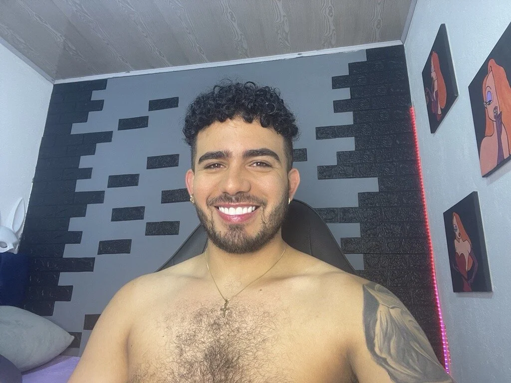 XXX Porn Photo of Nude adamhairy 127