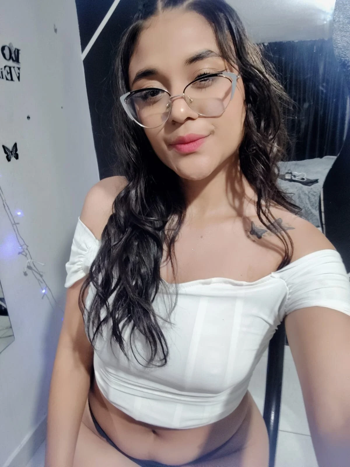 XXX Porn Photo of Nude camiih_18 4