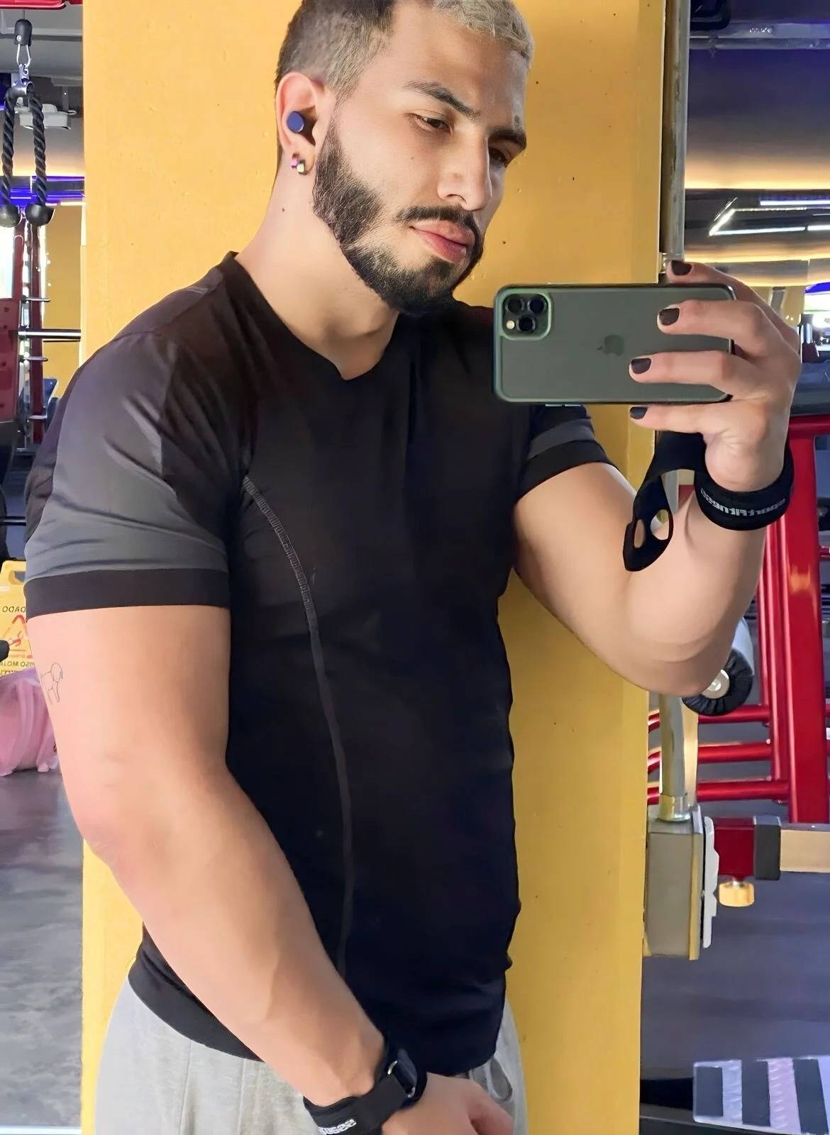 XXX Porn Photo of Nude Matt_Ferrer 69