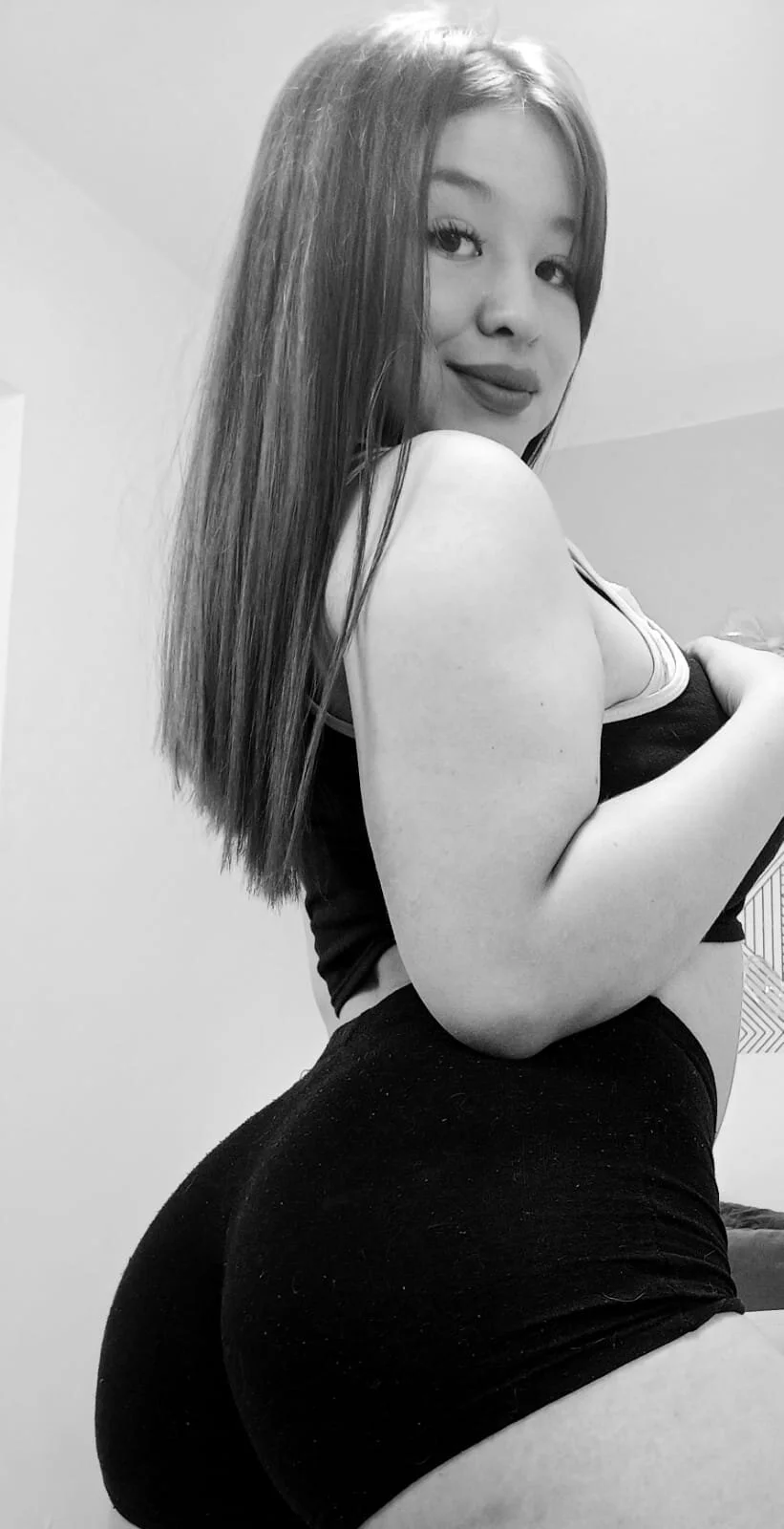 XXX Porn Photo of Nude Simply_Zoe__ 1