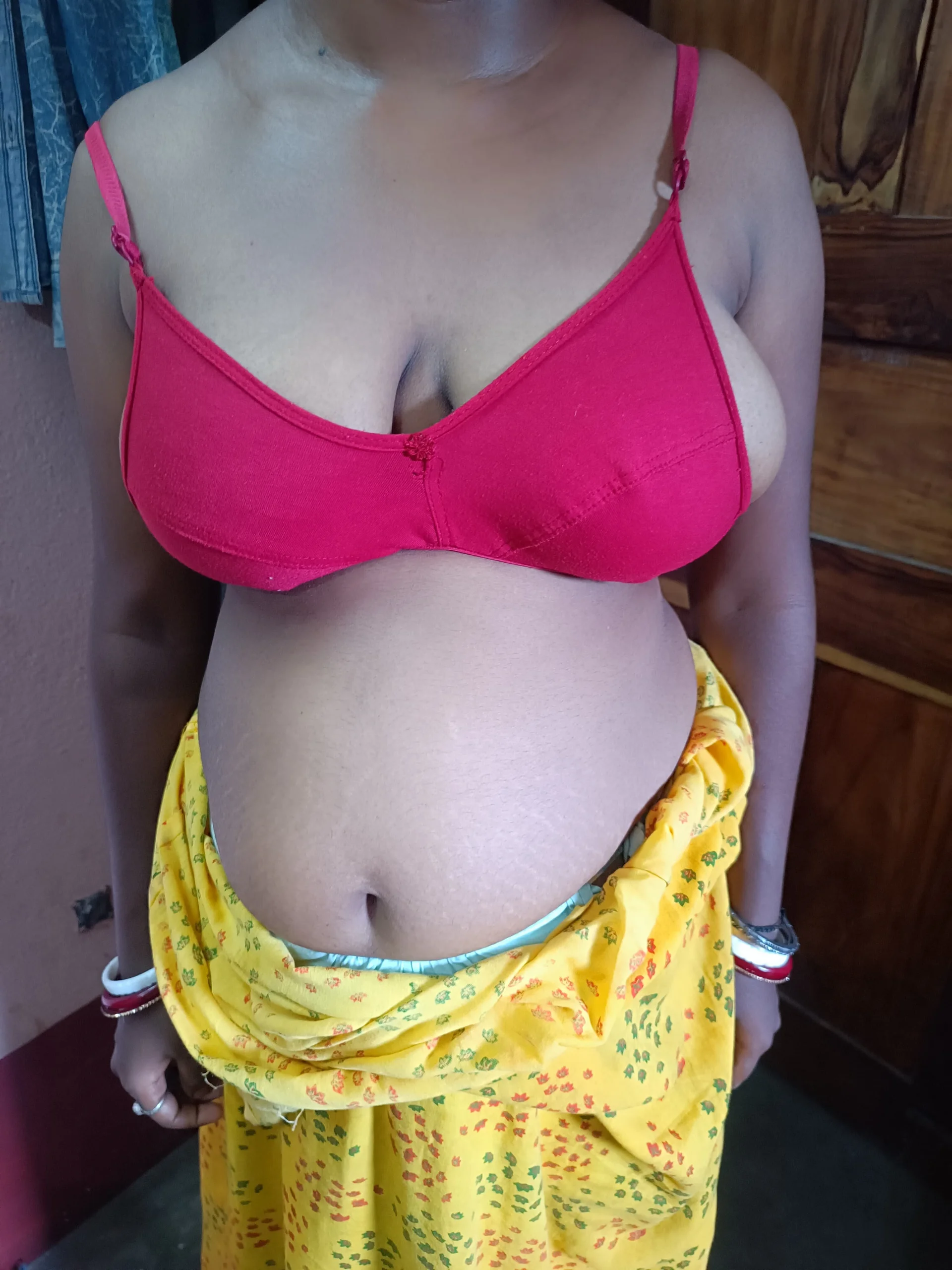 XXX Porn Photo of Nude Nisha4ucum 2