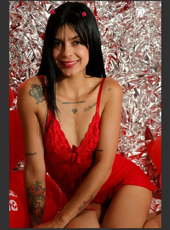 XXX Porn Photo of Nude Madeline_Cooper08 7