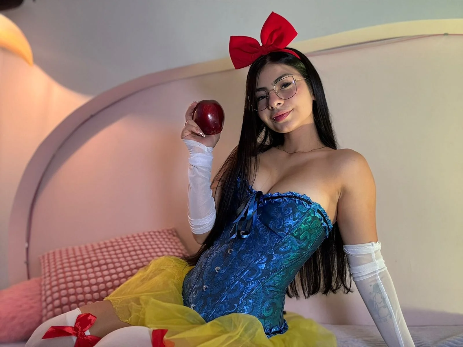 XXX Porn Photo of Nude katiepeach_ 198