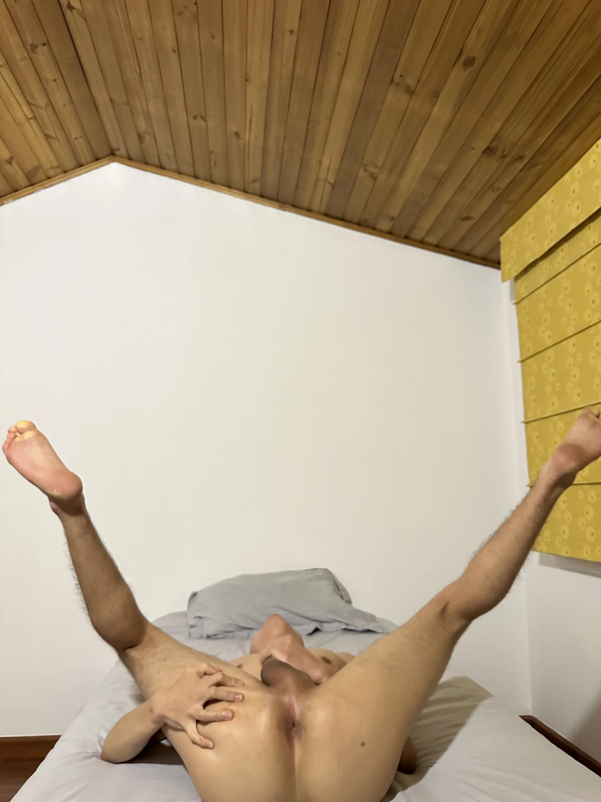 XXX Porn Photo of Nude CamiRojas_boy 23