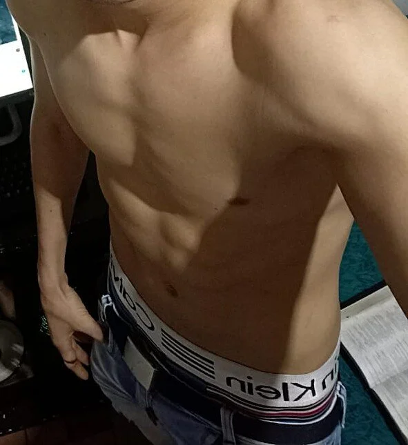 XXX Porn Photo of Nude SexyboyHot2000 1