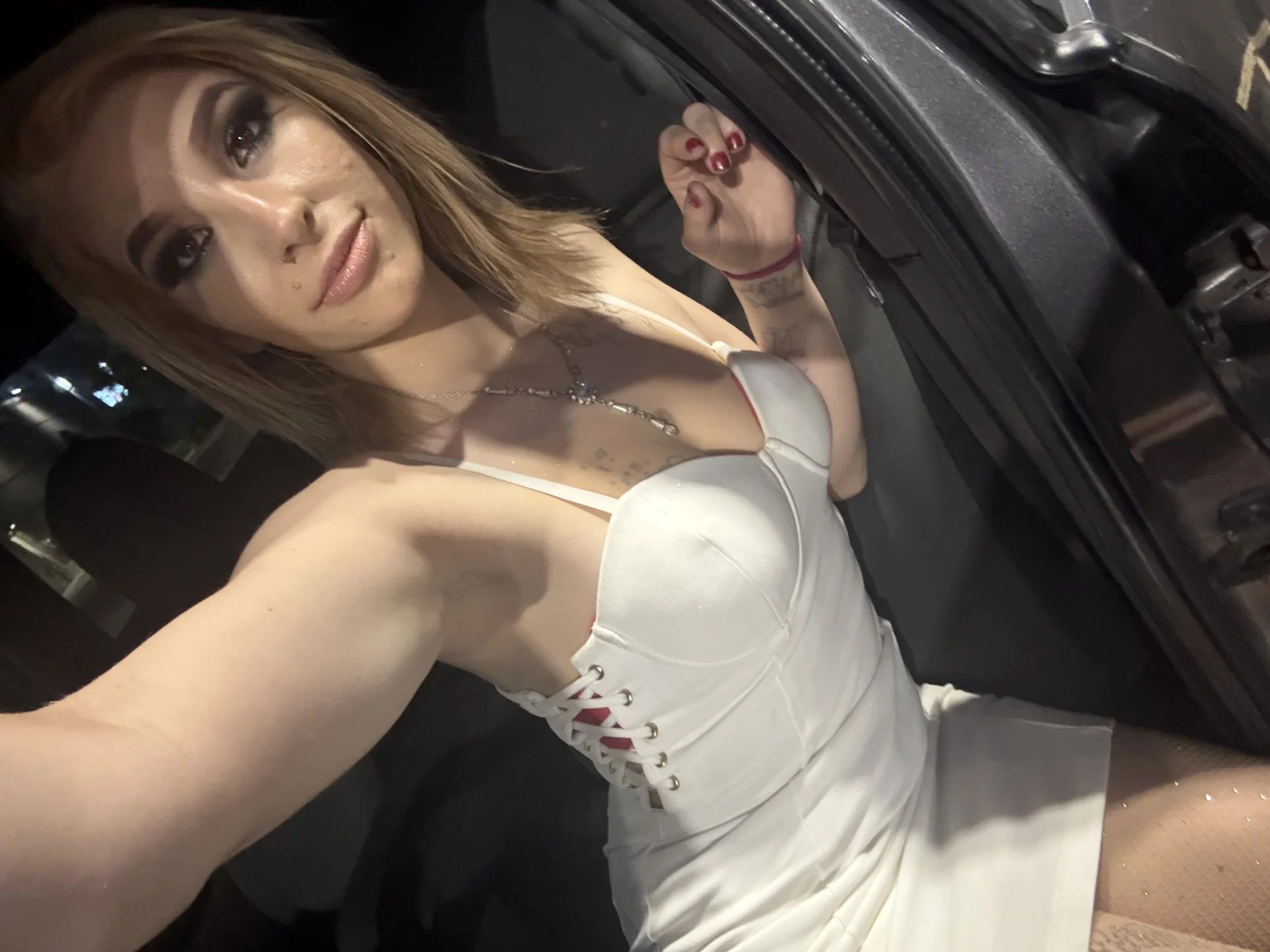 XXX Porn Photo of Nude vixenvalentine666 5