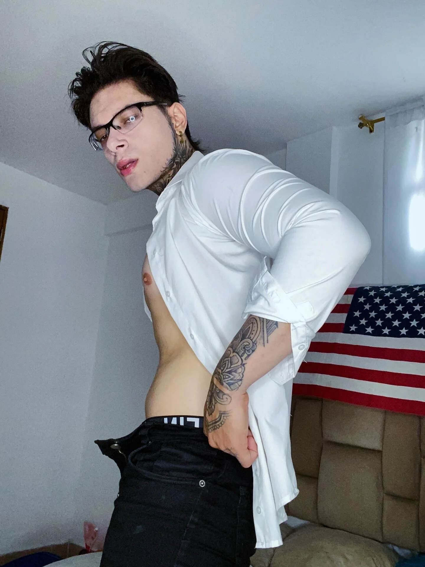 XXX Porn Photo of Nude DennisWalkerr 28