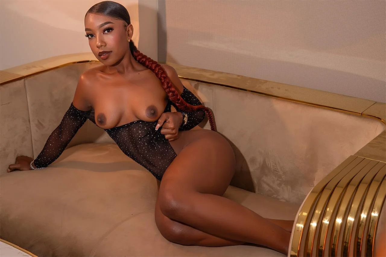 XXX Porn Photo of Nude Frida-kiroga 20