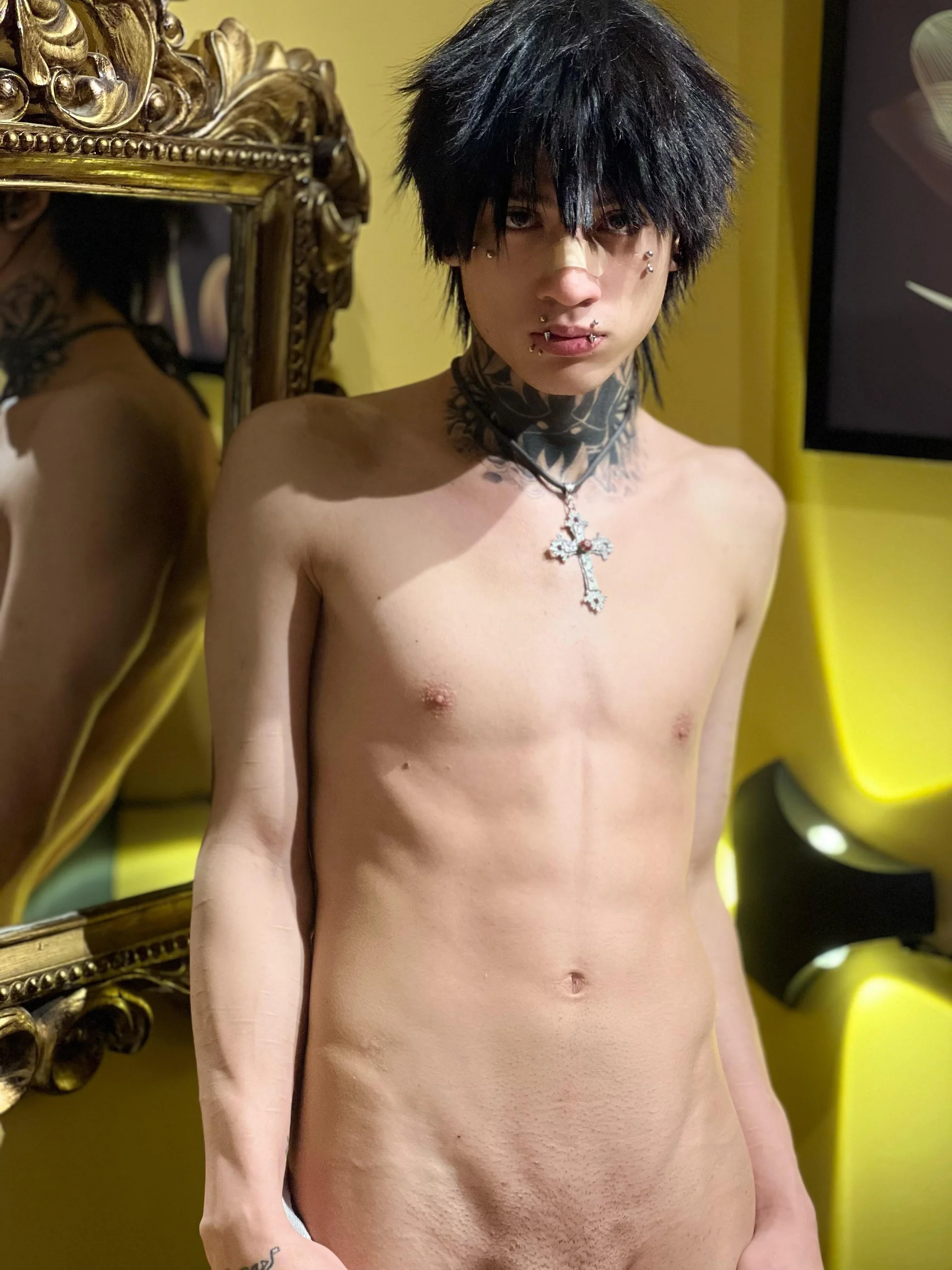 XXX Porn Photo of Nude koryu_skull 18