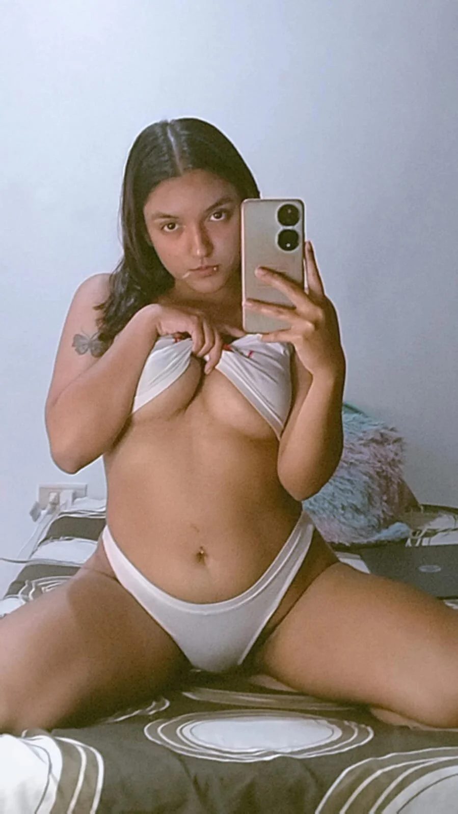 XXX Porn Photo of Nude Ari_20_ 5