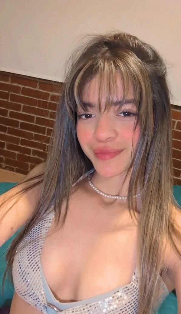 XXX Porn Photo of Nude Luna_Petti 3