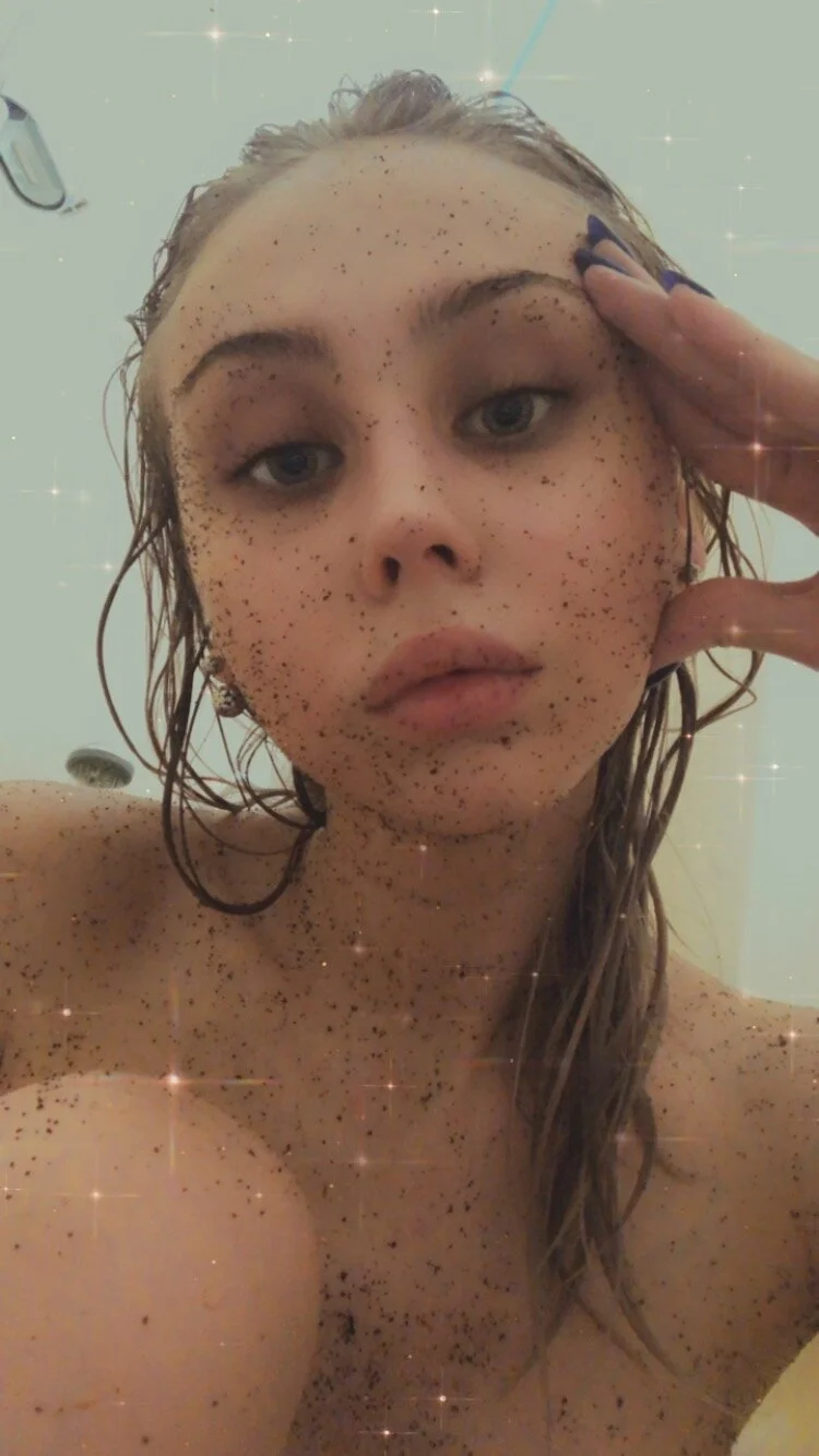 XXX Porn Photo of Nude diamondjune 3