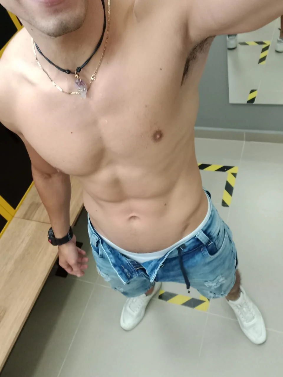 XXX Porn Photo of Nude Brunocuttie94 13