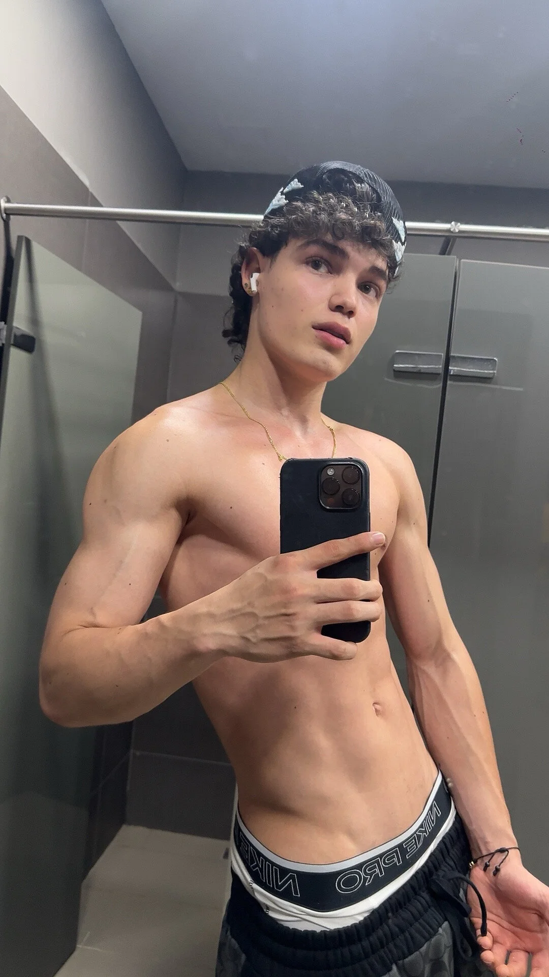 XXX Porn Photo of Nude Max_cortes1 32