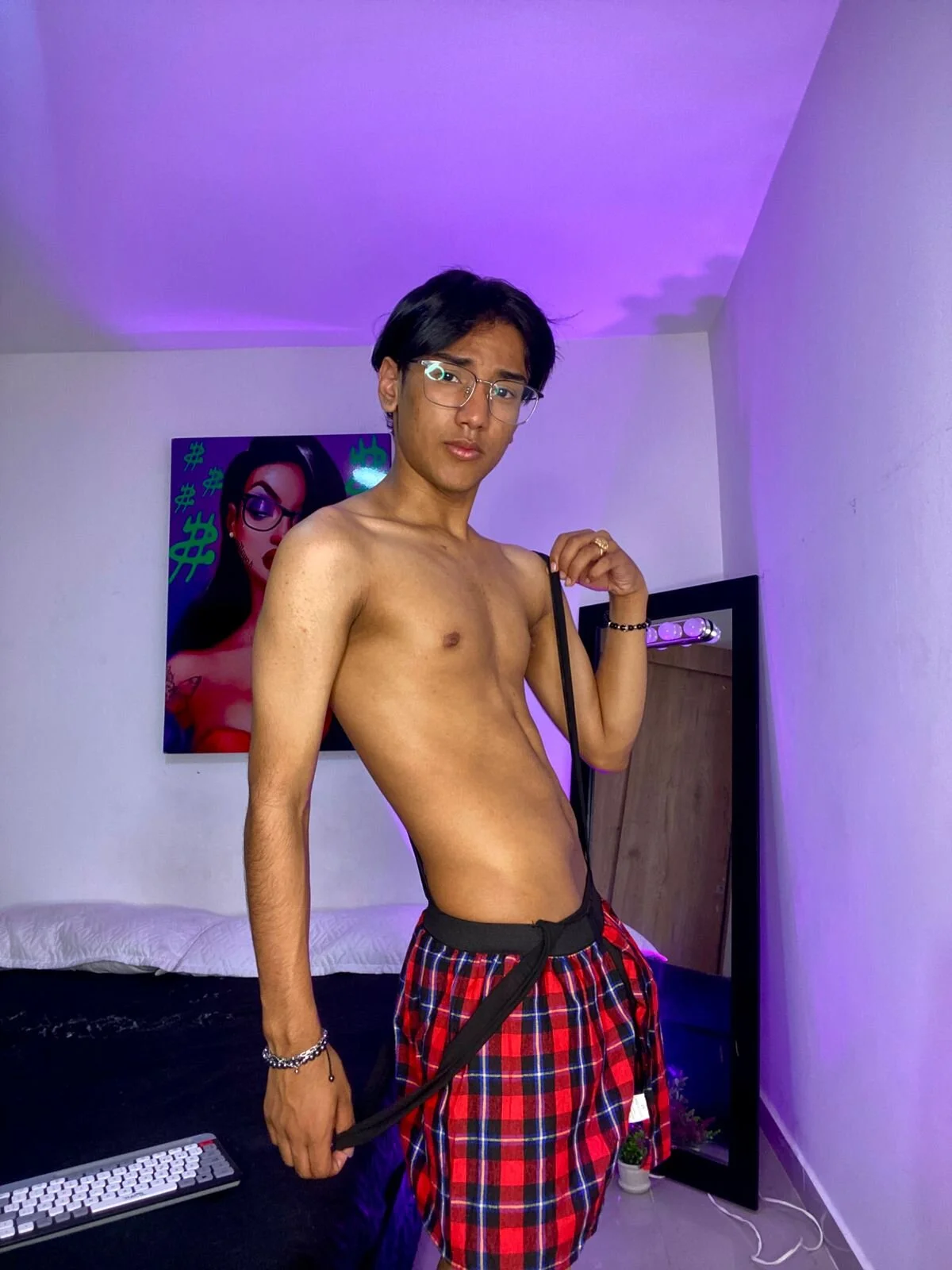 XXX Porn Photo of Nude harrytwink18 46