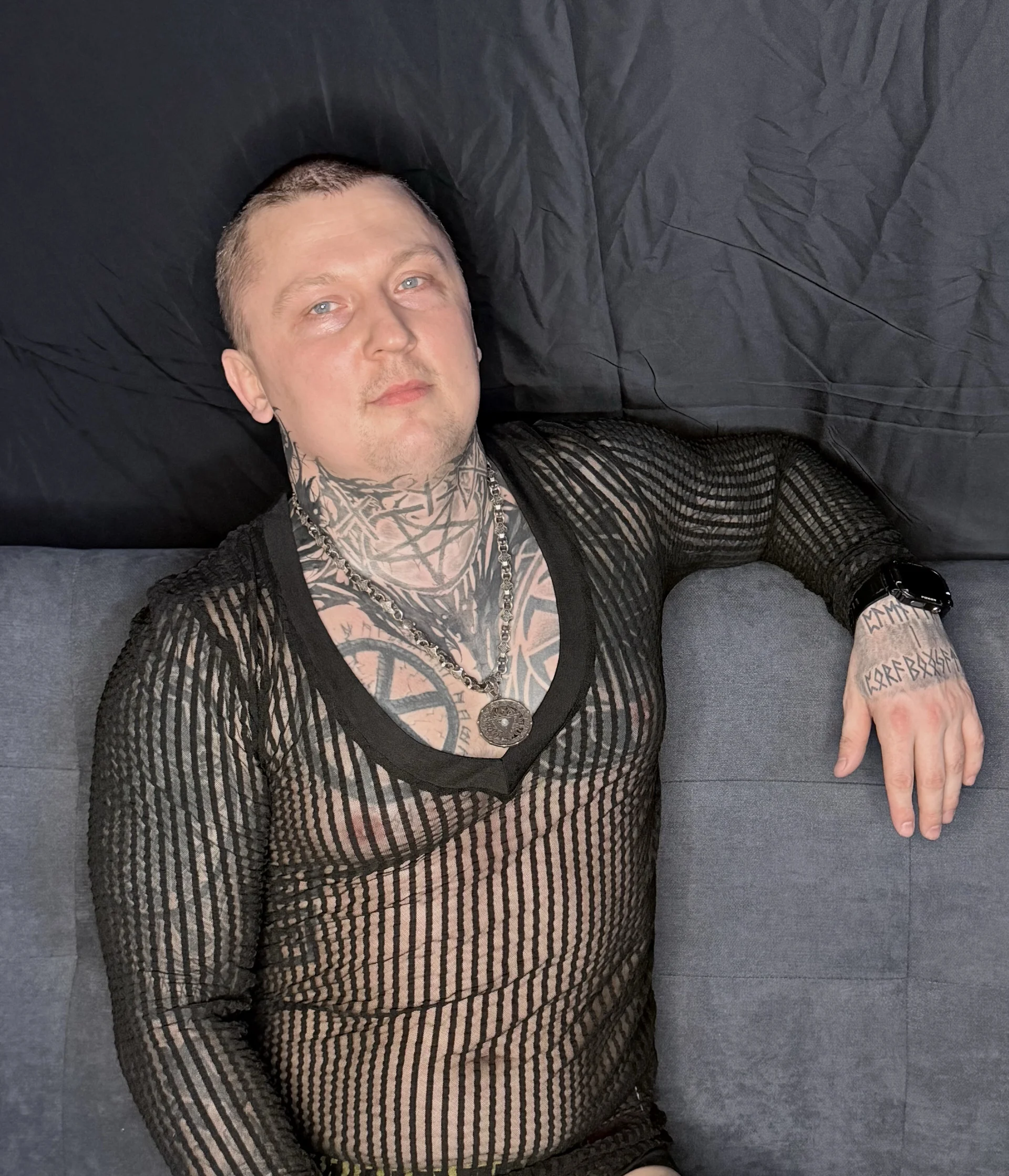 XXX Porn Photo of Nude devilWithTats 4