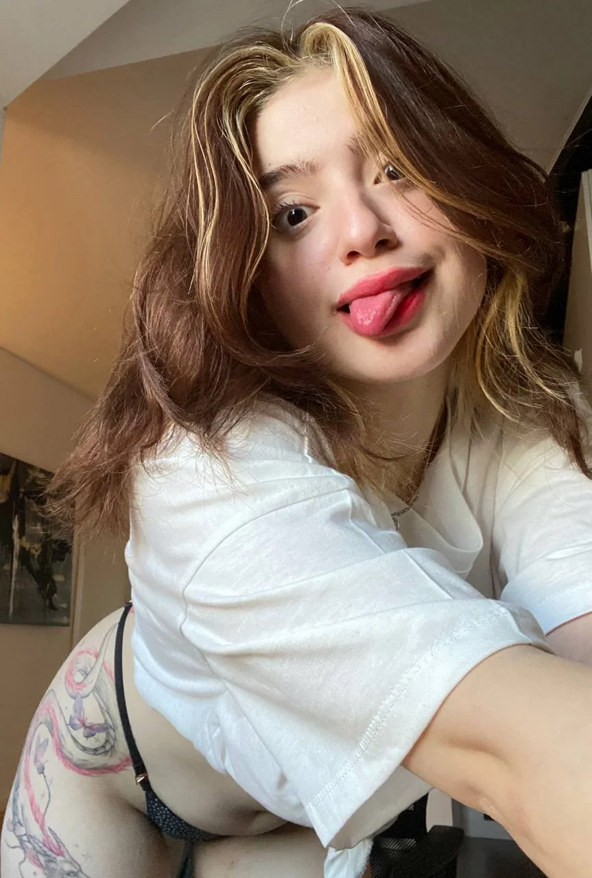 XXX Porn Photo of Nude debratover 2