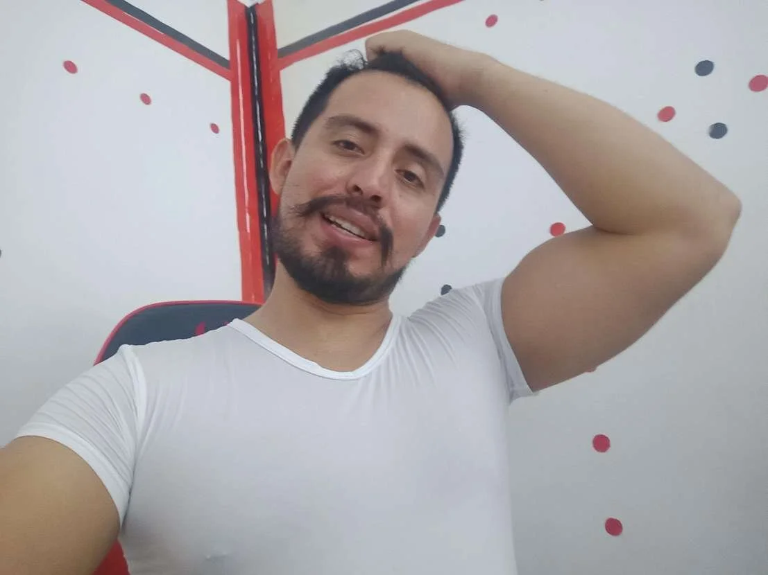 XXX Porn Photo of Nude KalethBigDick 235
