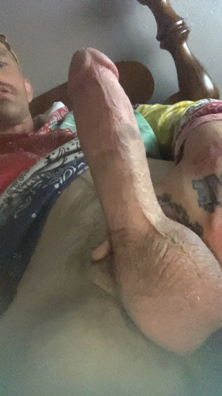 XXX Porn Photo of Nude TroubleWithChris 4