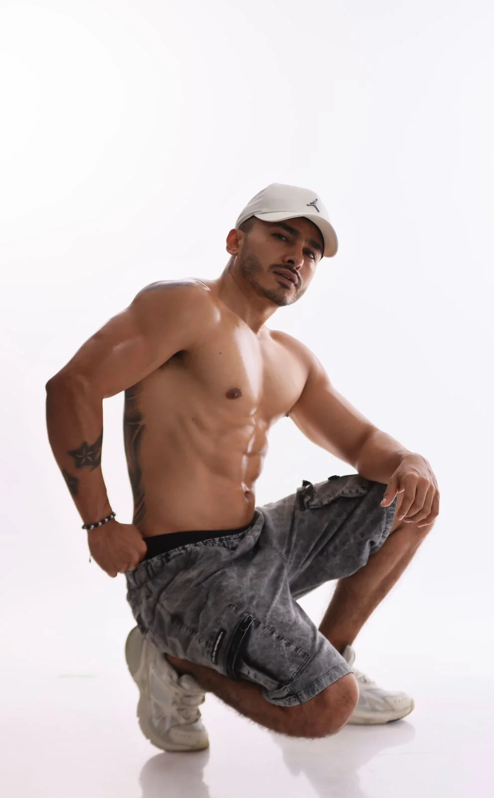 XXX Porn Photo of Nude LeooBigBoy 7