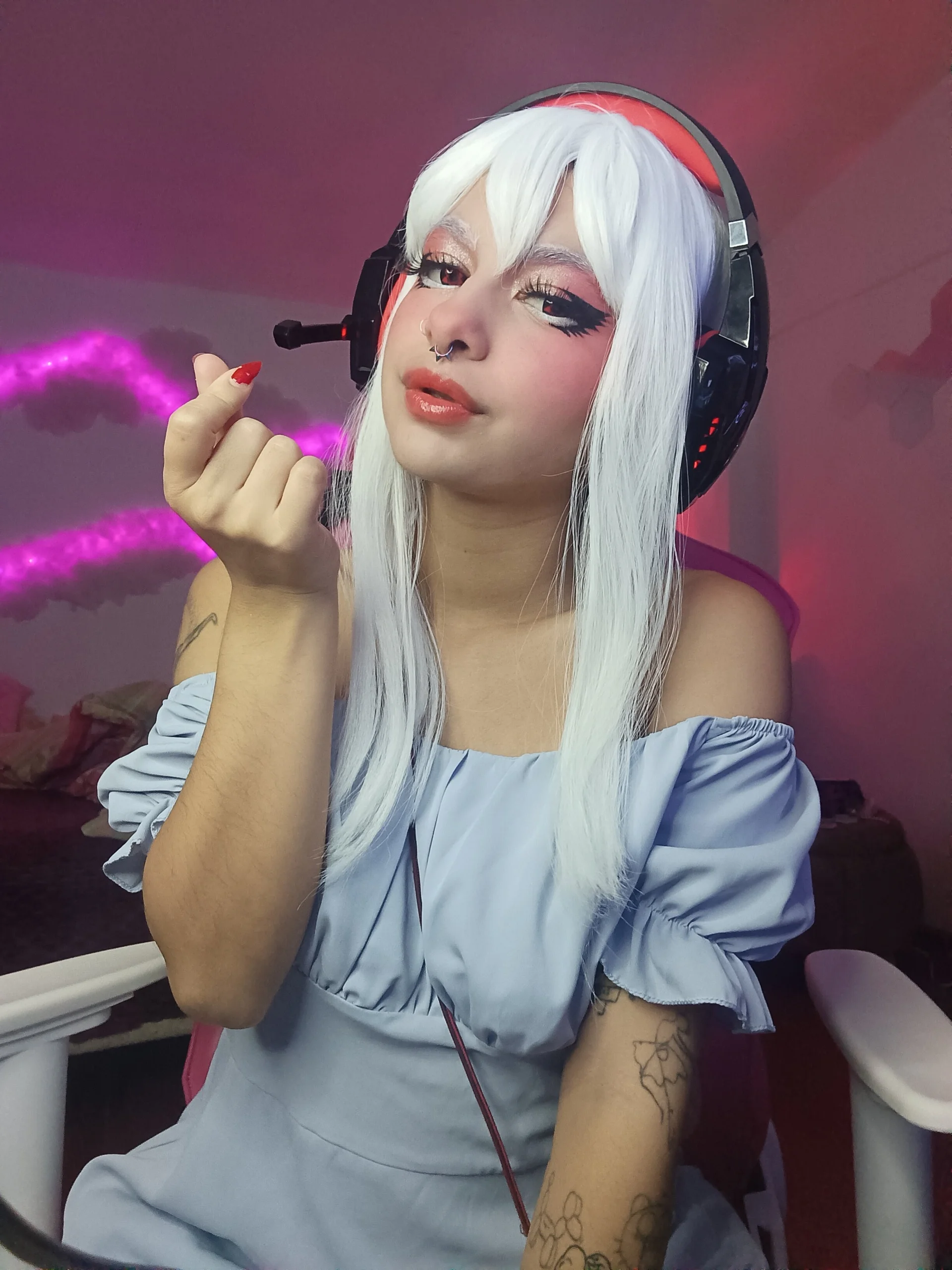 XXX Porn Photo of Nude larah_uwu 129