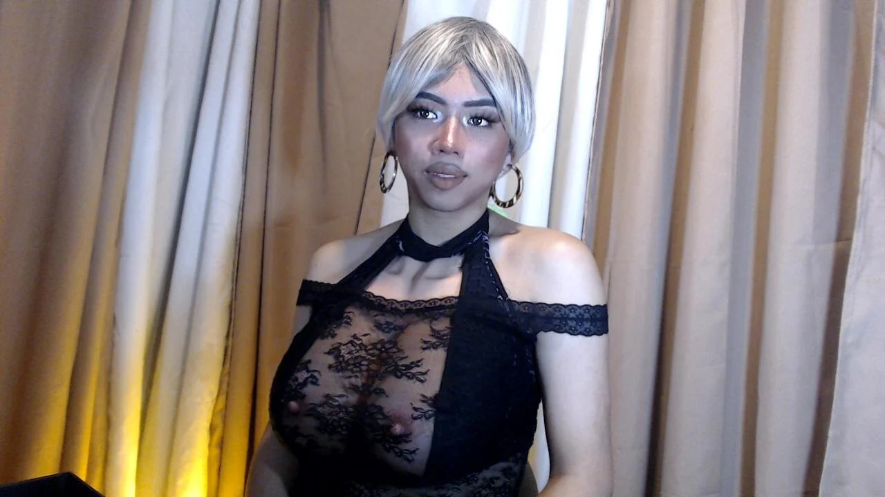 XXX Porn Photo of Nude UrGoddessJuliax 13