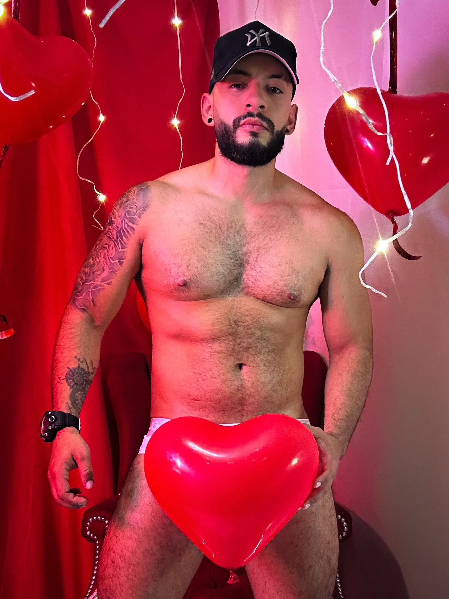XXX Porn Photo of Nude Mike_savage3 44