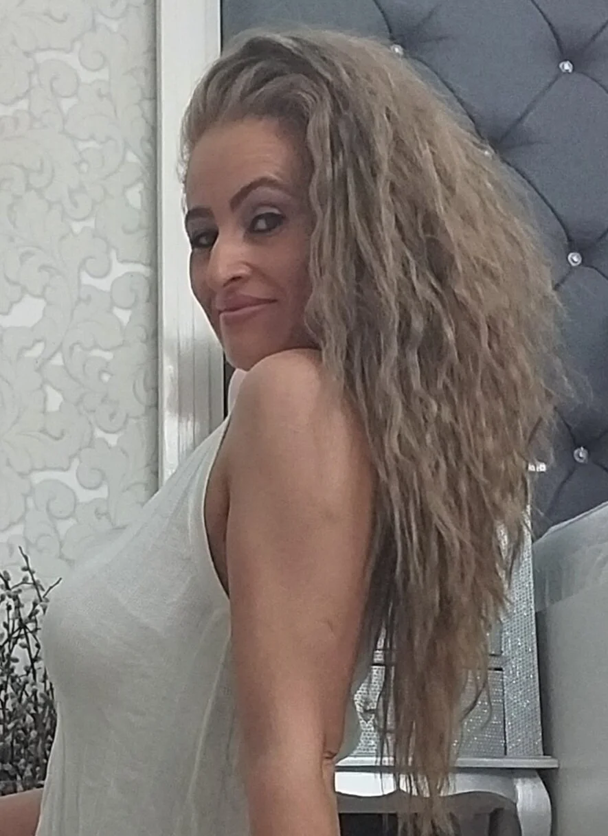 XXX Porn Photo of Nude Naughty_MILF_Maid 17