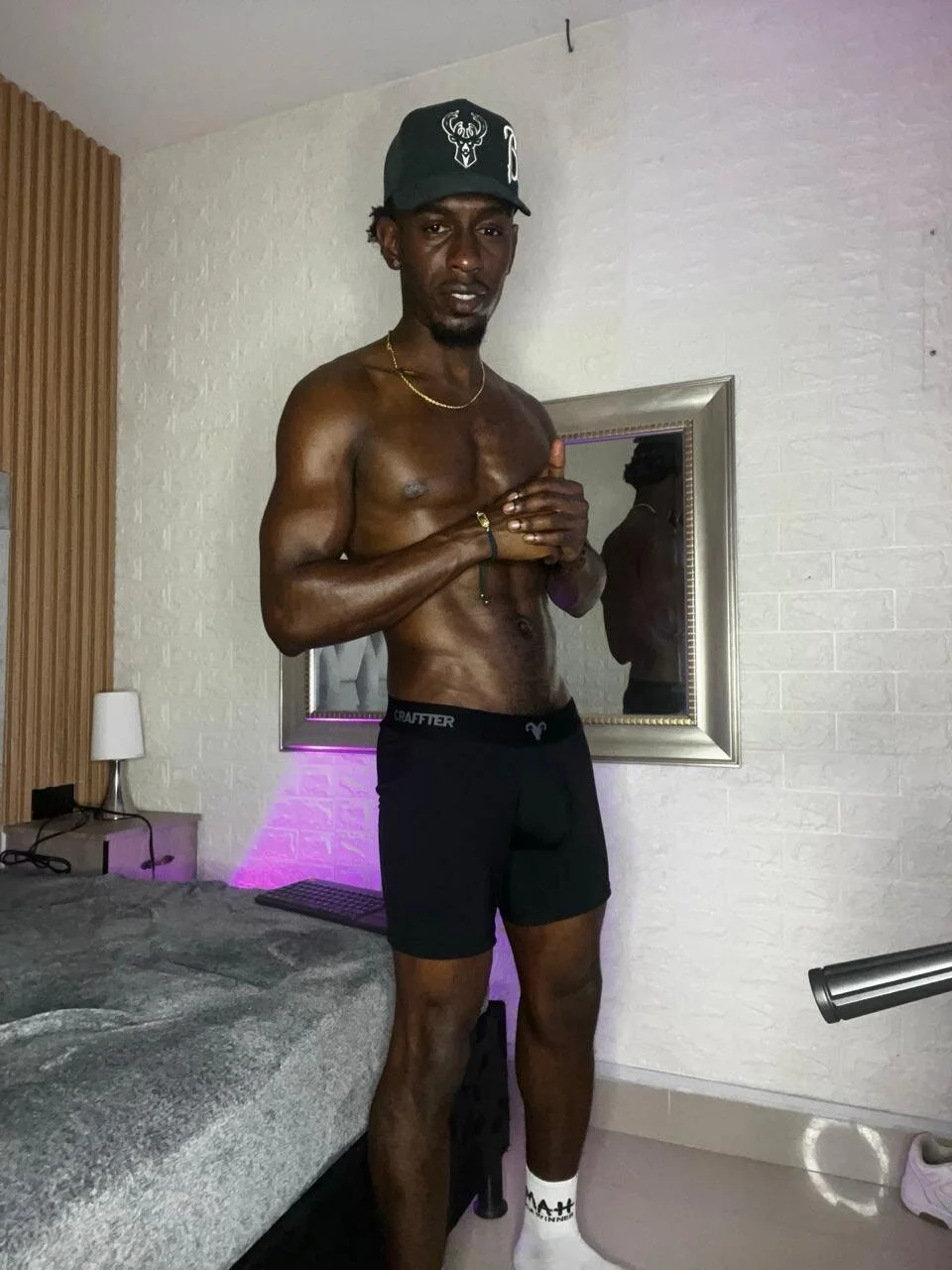 XXX Porn Photo of Nude pipe_monstercock 1