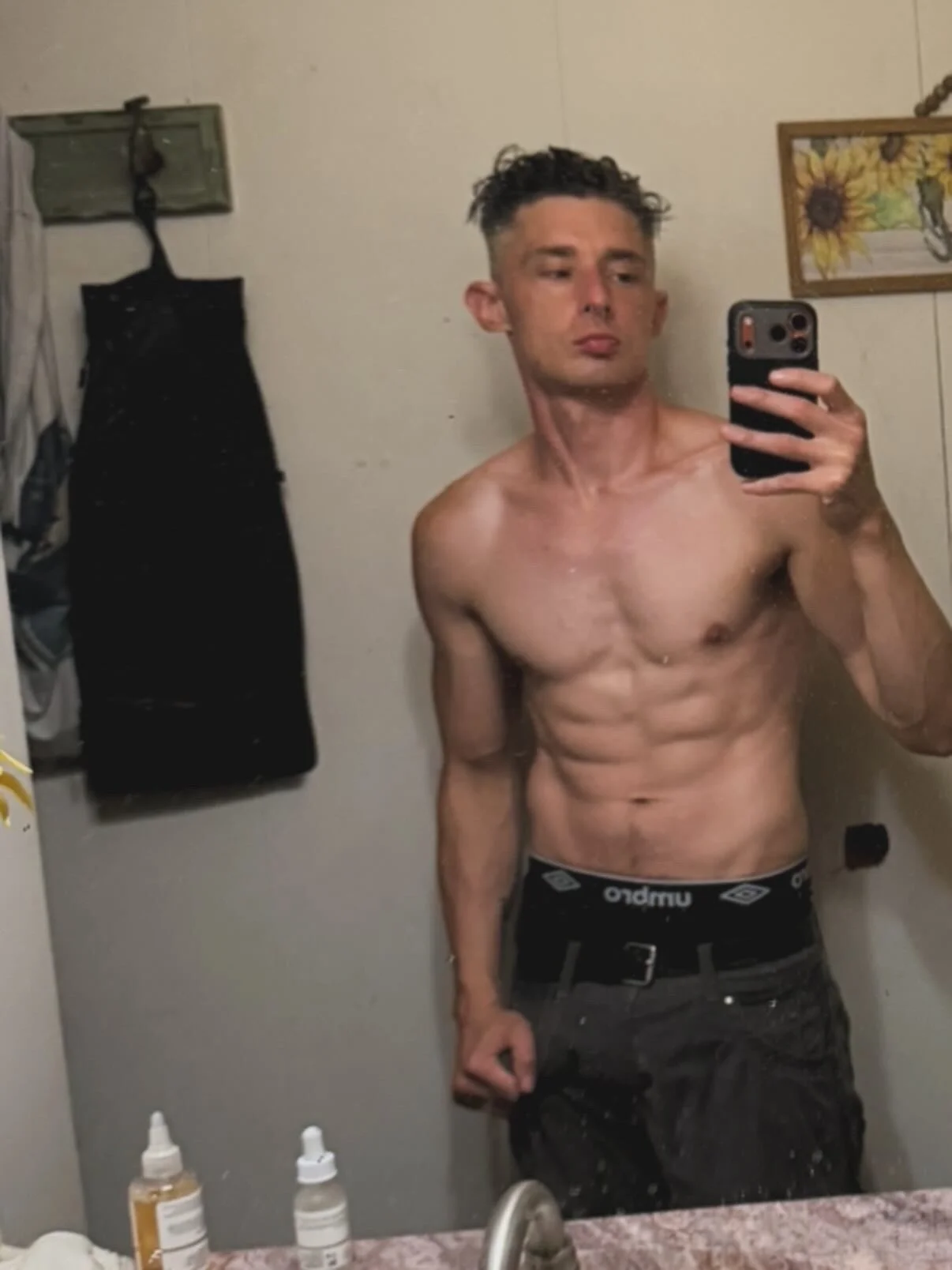 XXX Porn Photo of Nude bananacurvesleft 7