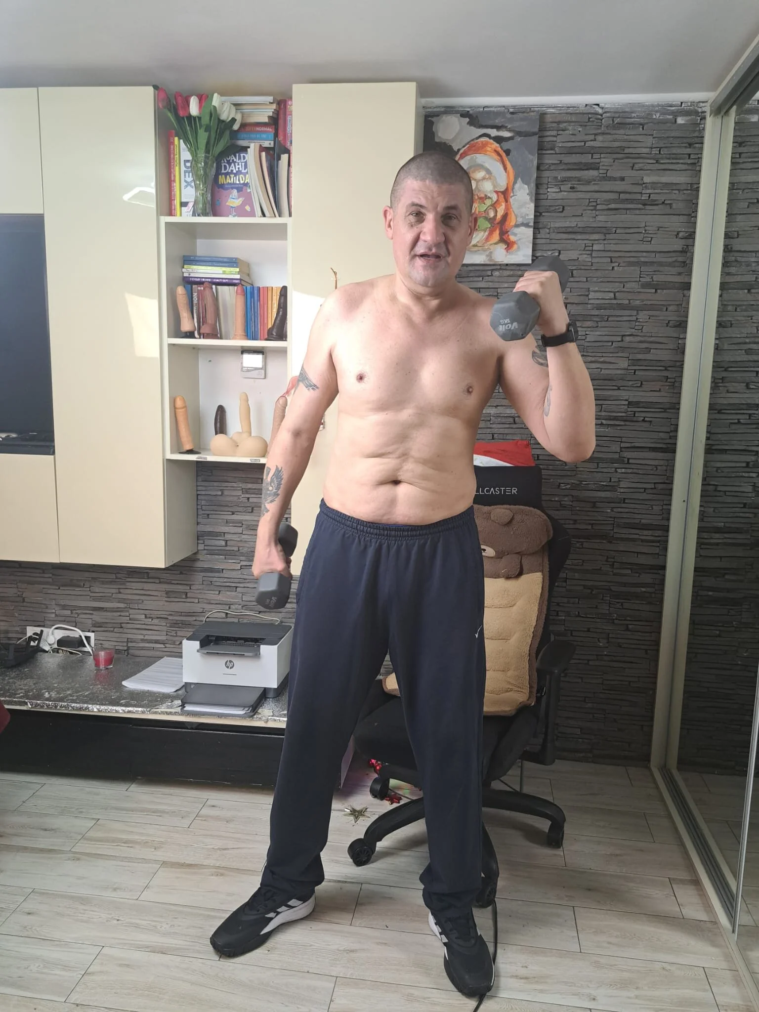 XXX Porn Photo of Nude SpartacusDaddy48 19