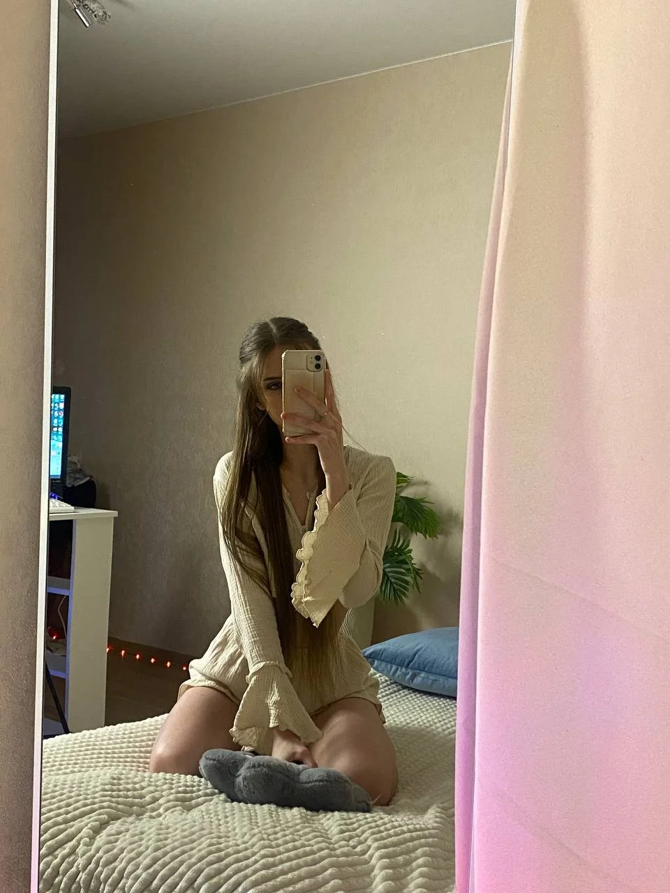XXX Porn Photo of Nude EllieRough 15
