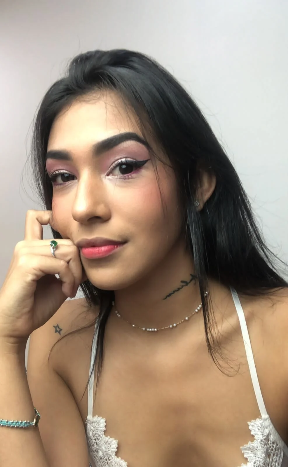 XXX Porn Photo of Nude Sassy--Girl 1