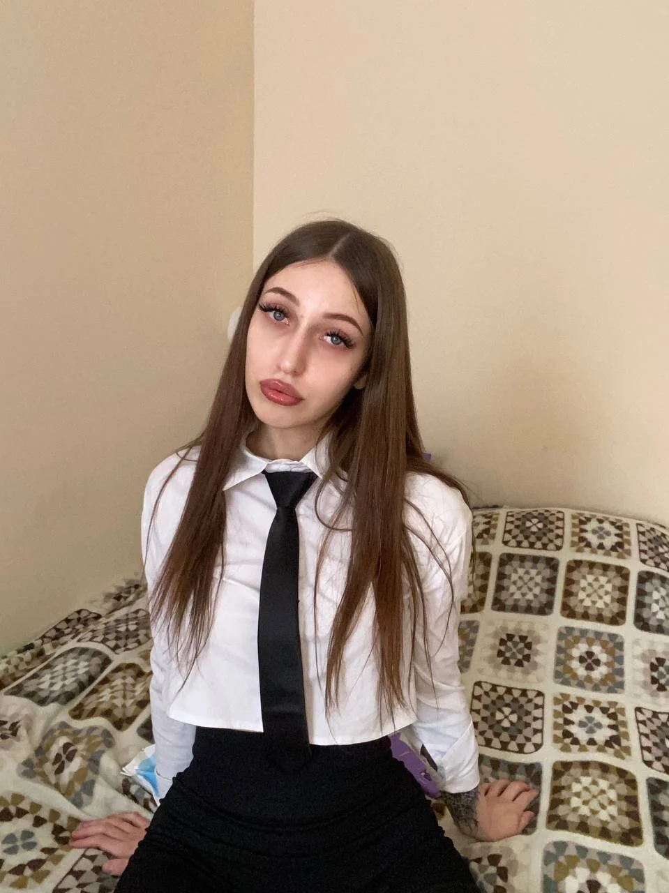 XXX Porn Photo of Nude CutieWorm 29