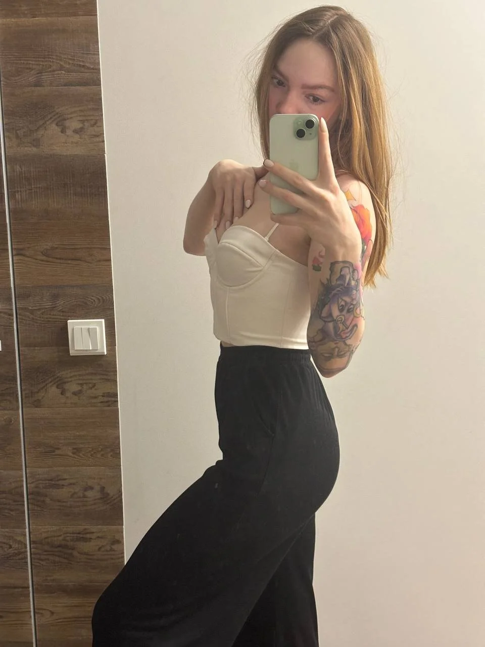 XXX Porn Photo of Nude SunFlowerHoney 30