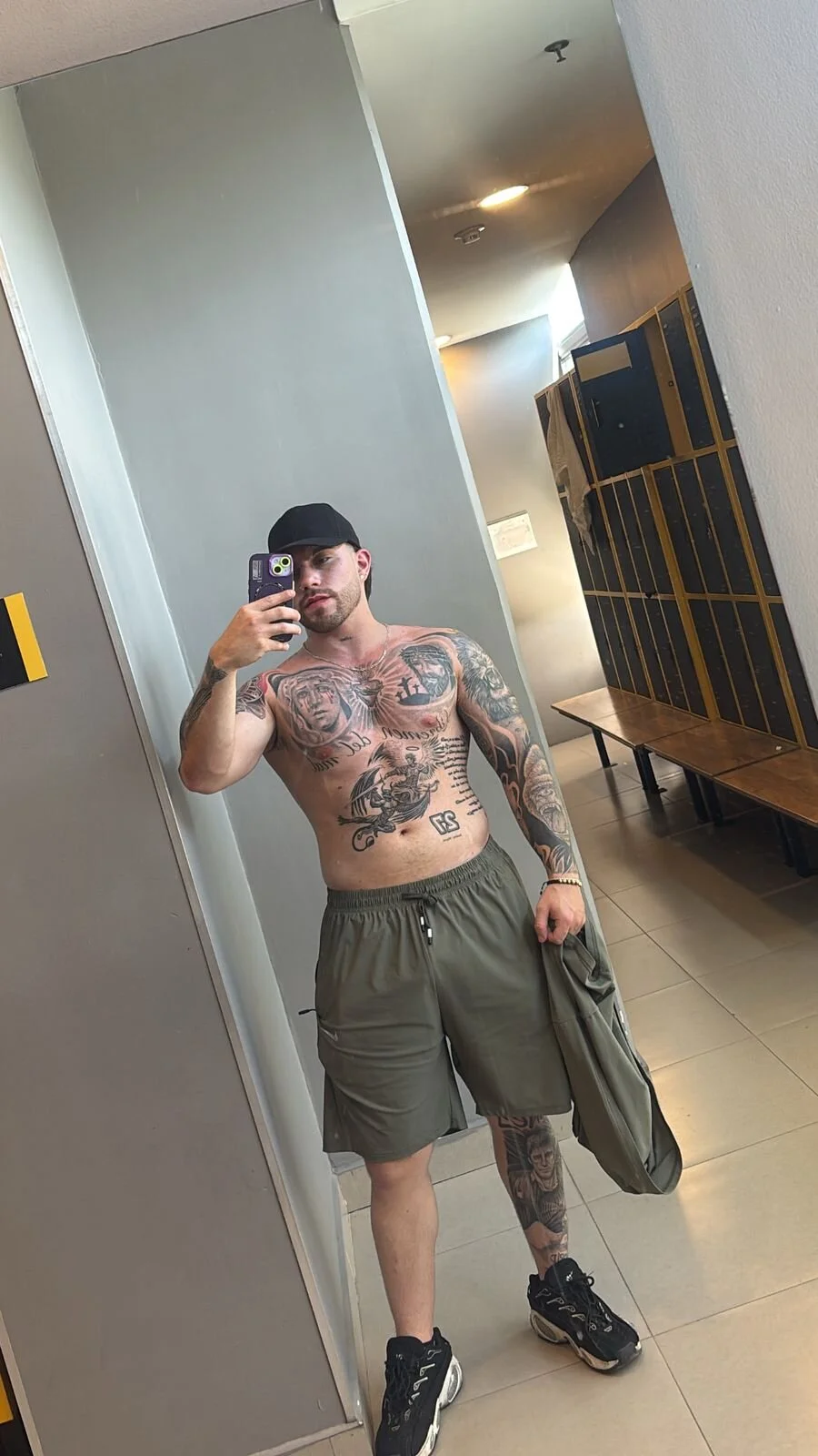 XXX Porn Photo of Nude Ades_Lowe 20