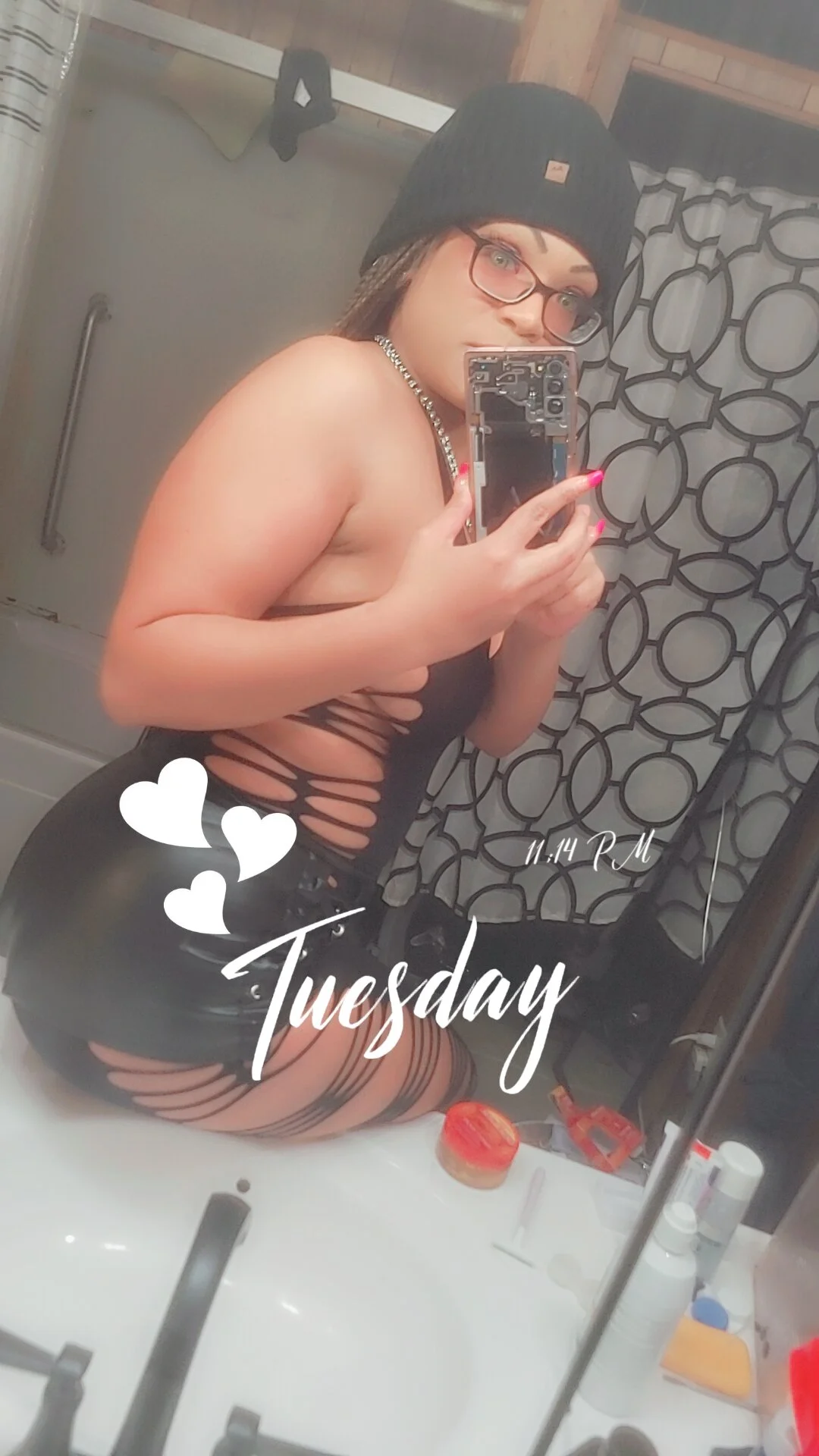 XXX Porn Photo of Nude MistressDoveQuiteDom91 1