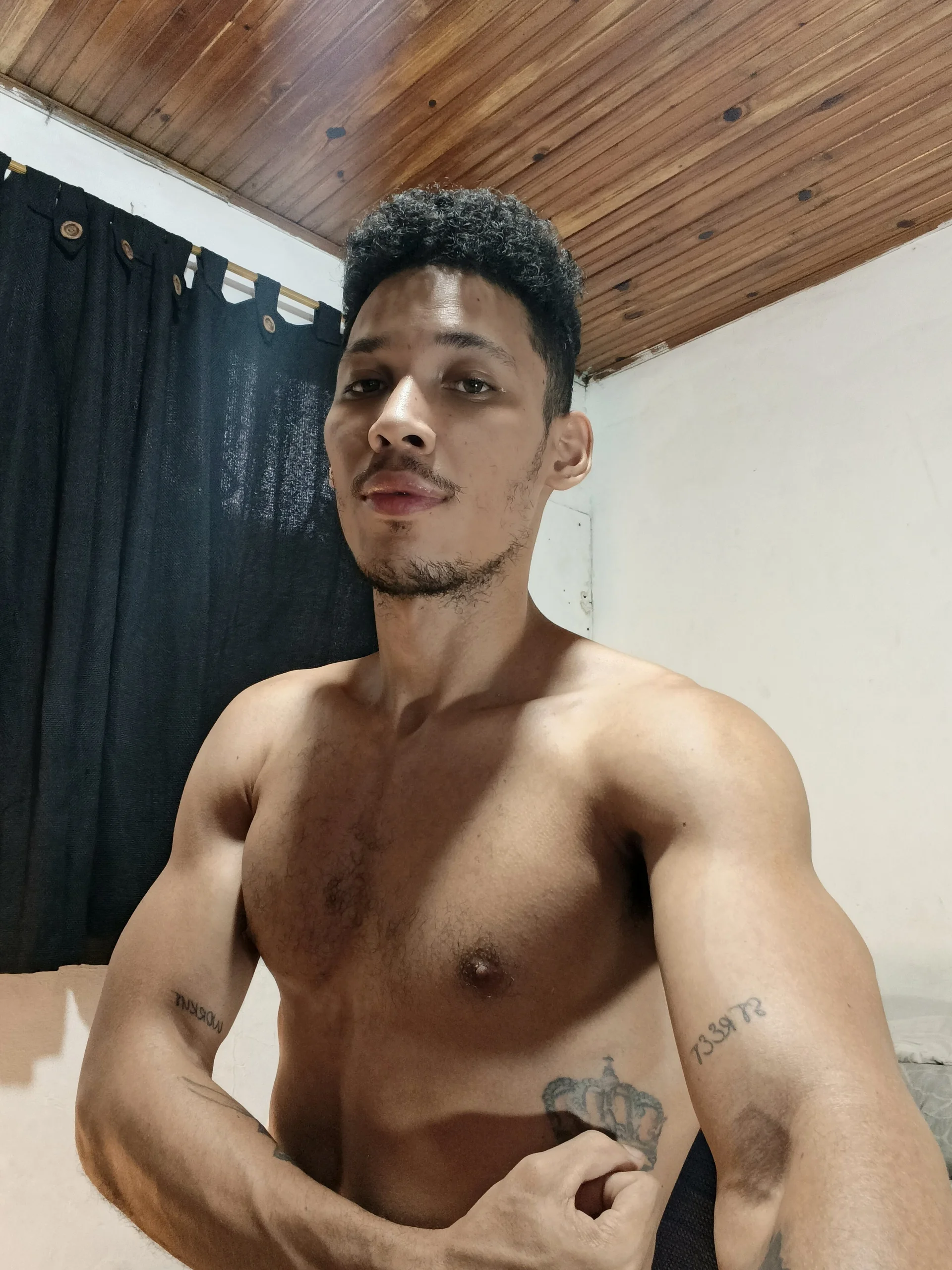 XXX Porn Photo of Nude RuiMaddoox 12