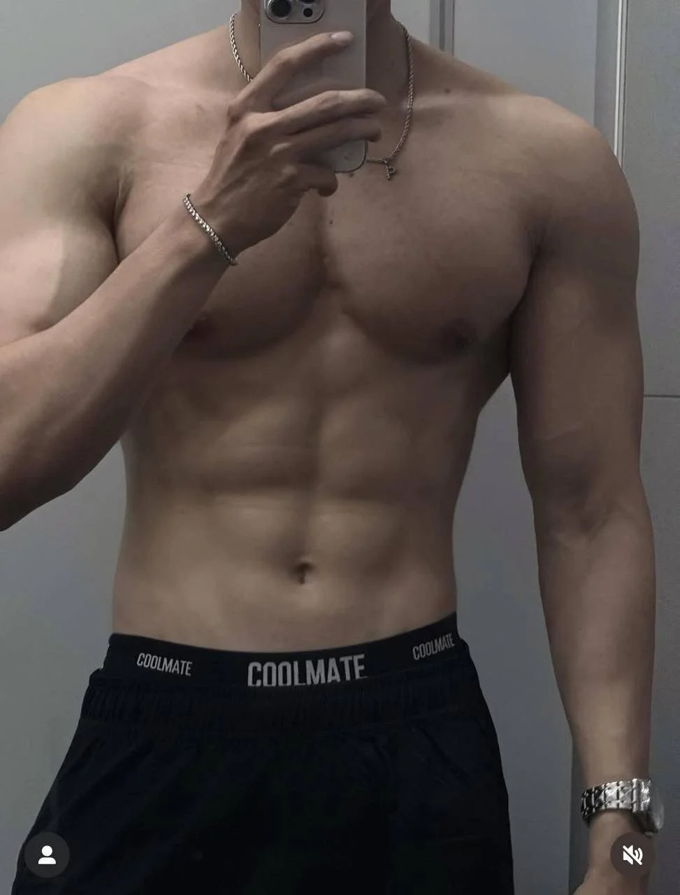 XXX Porn Photo of Nude anhkiet_huang 14