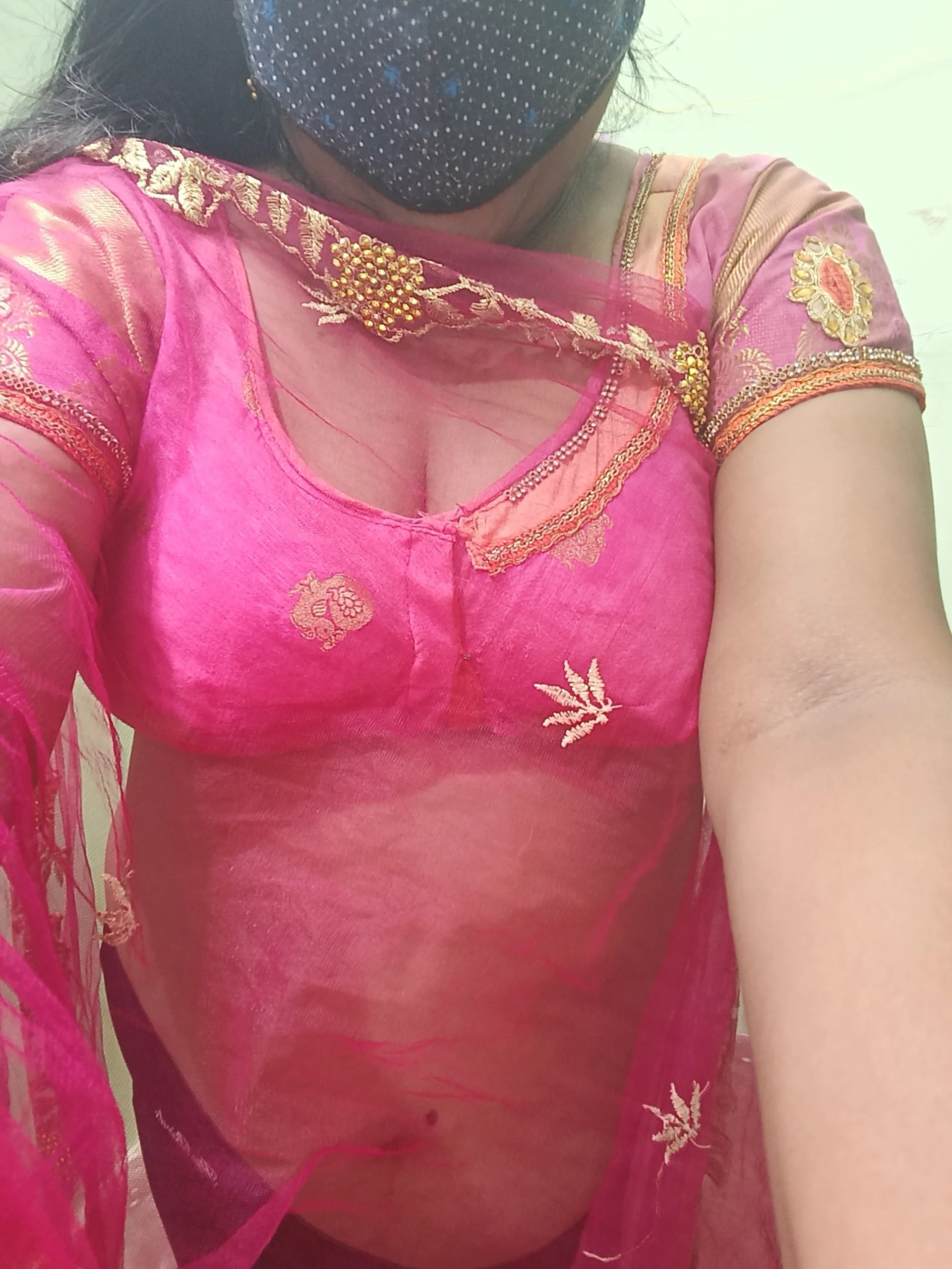 XXX Porn Photo of Nude tamilponnusilk 3