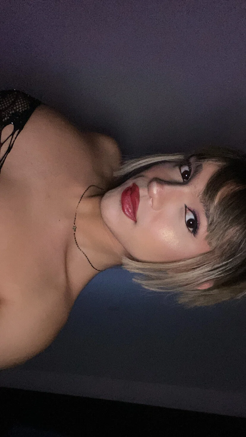 XXX Porn Photo of Nude SexIvon 69
