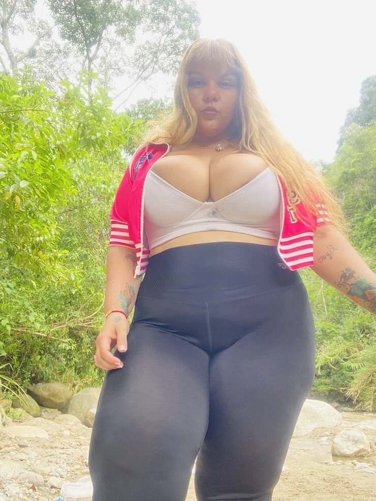 XXX Porn Photo of Nude allsson_queen 135