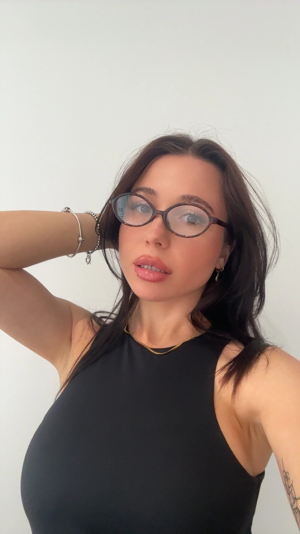 XXX Porn Photo of Nude InsideMia 53