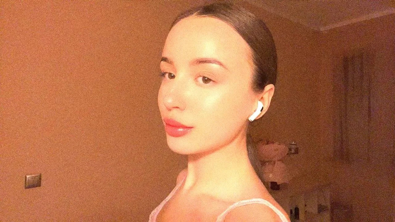 XXX Porn Photo of Nude leslie_bird 2