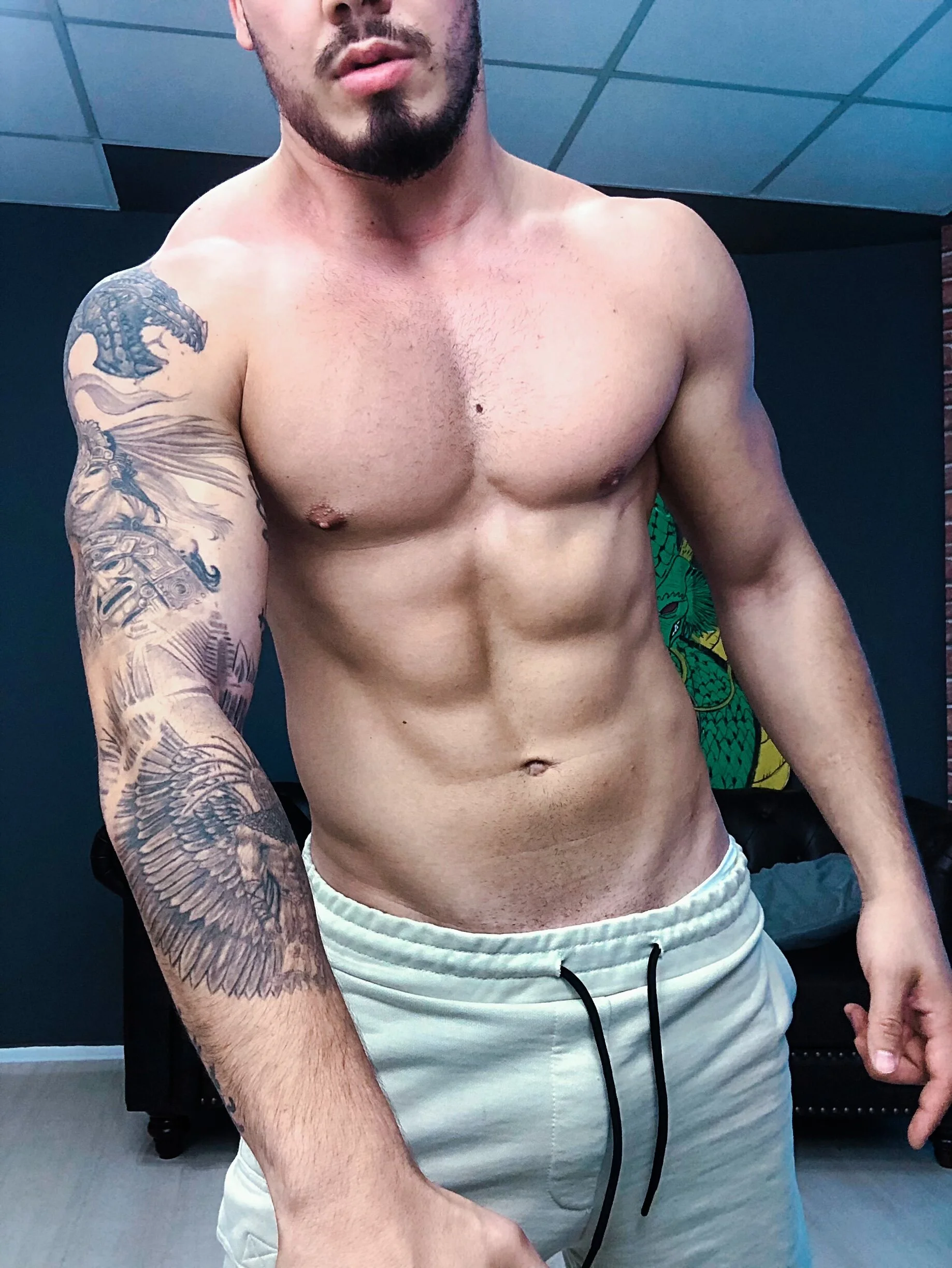 XXX Porn Photo of Nude ZackMasterss 19