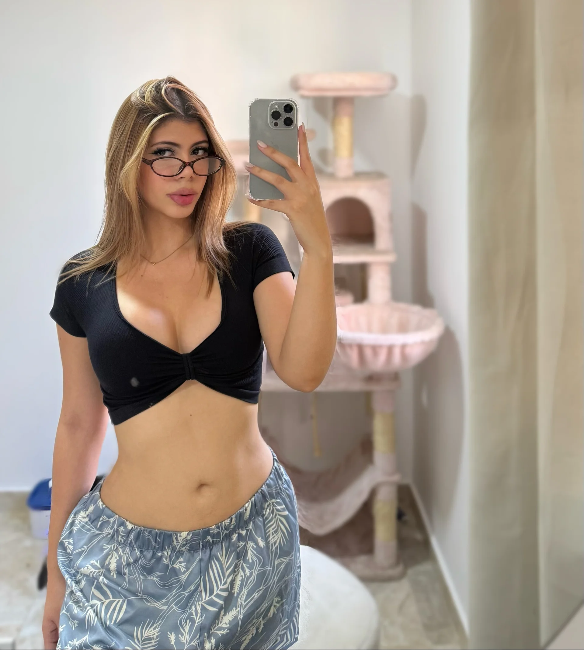 XXX Porn Photo of Nude abyyhills 22