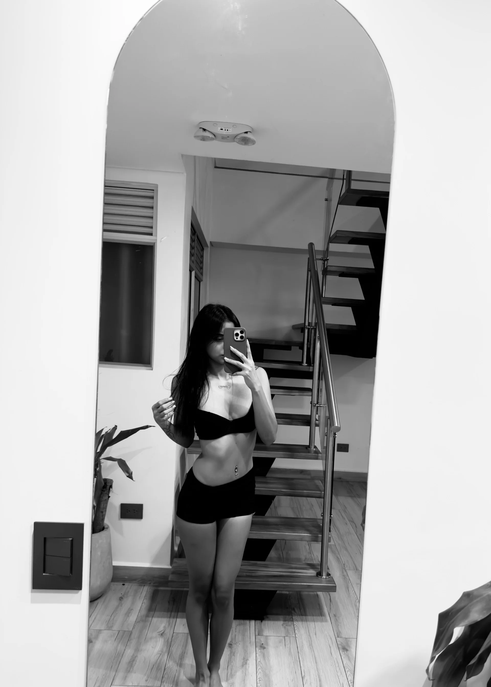 XXX Porn Photo of Nude Megan_juicy 1