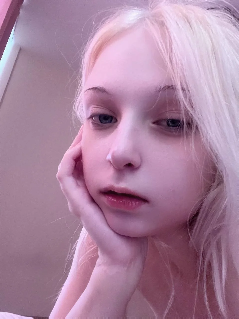 XXX Porn Photo of Nude Megan--chan 4