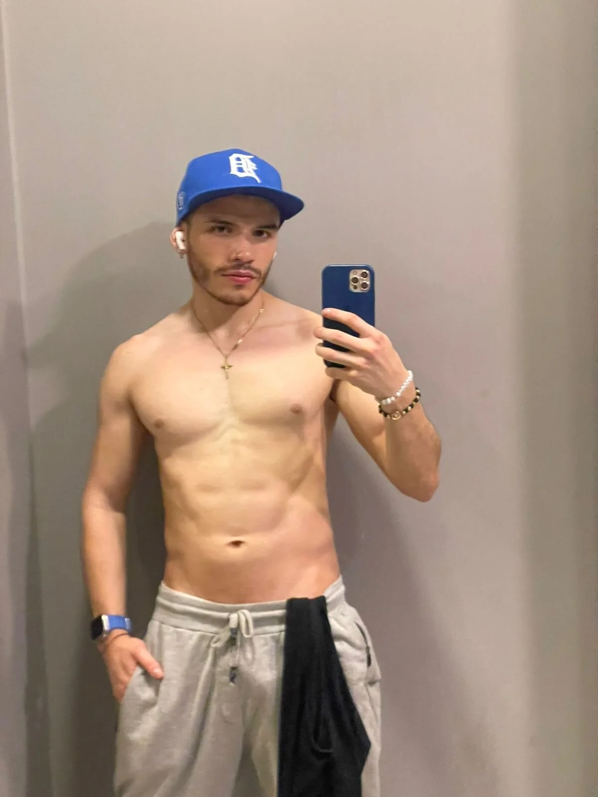 XXX Porn Photo of Nude liam_es 41