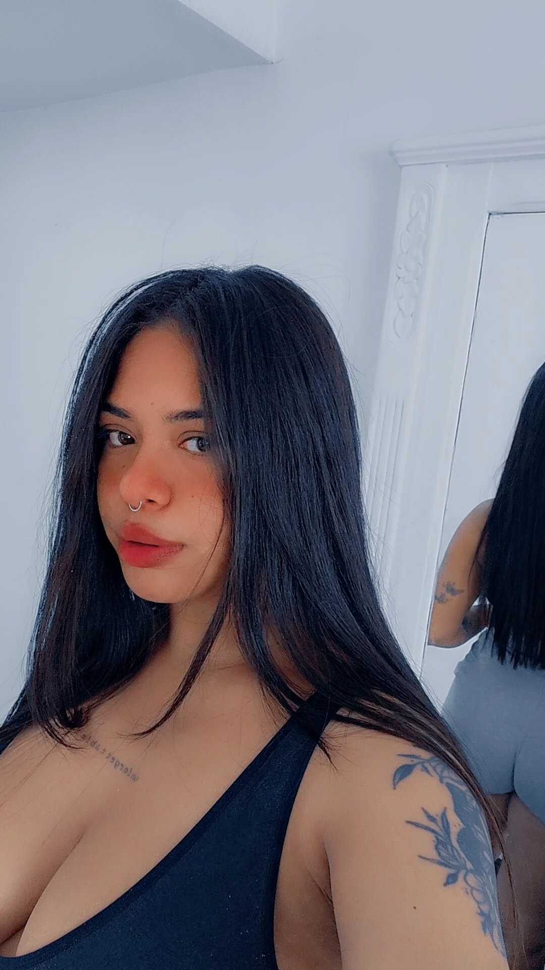 XXX Porn Photo of Nude reina_reina 12